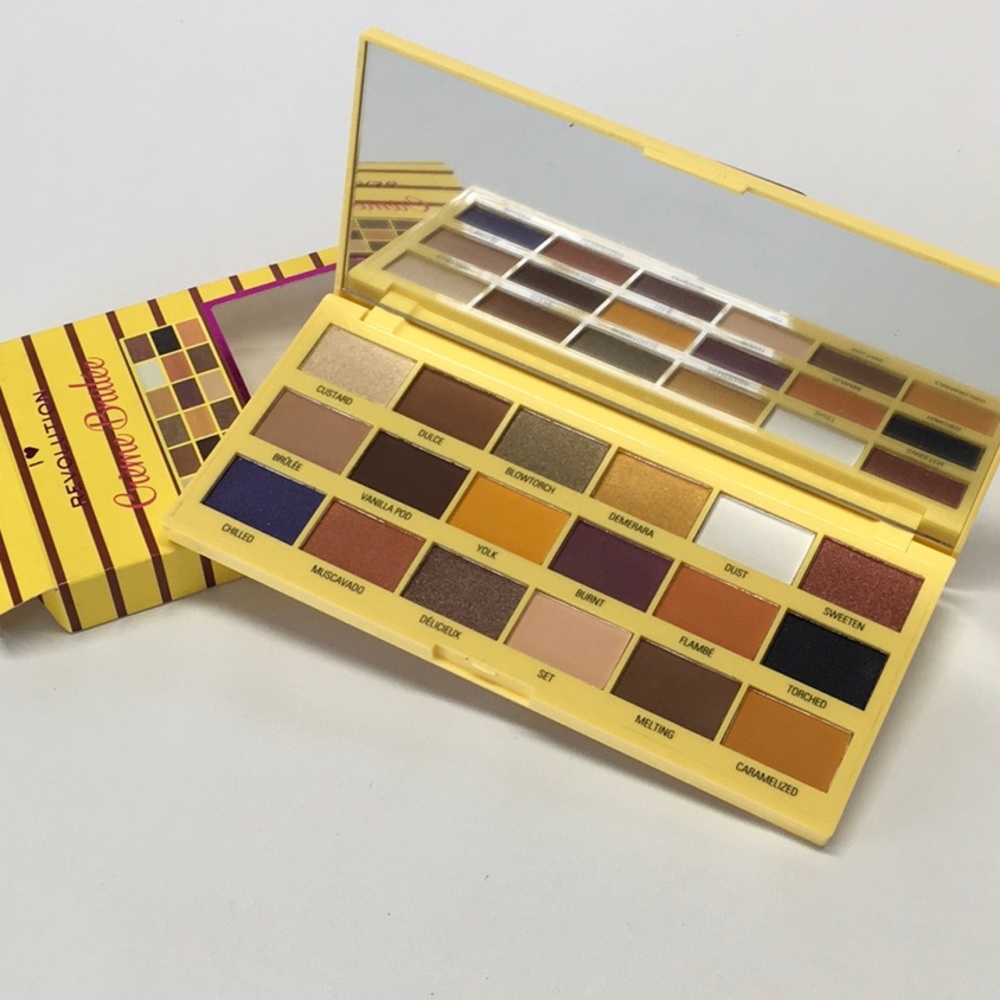 Créme Brûlée - I Love Revolution - 18 Shade Pressed Eyeshadow Palette - BNIB